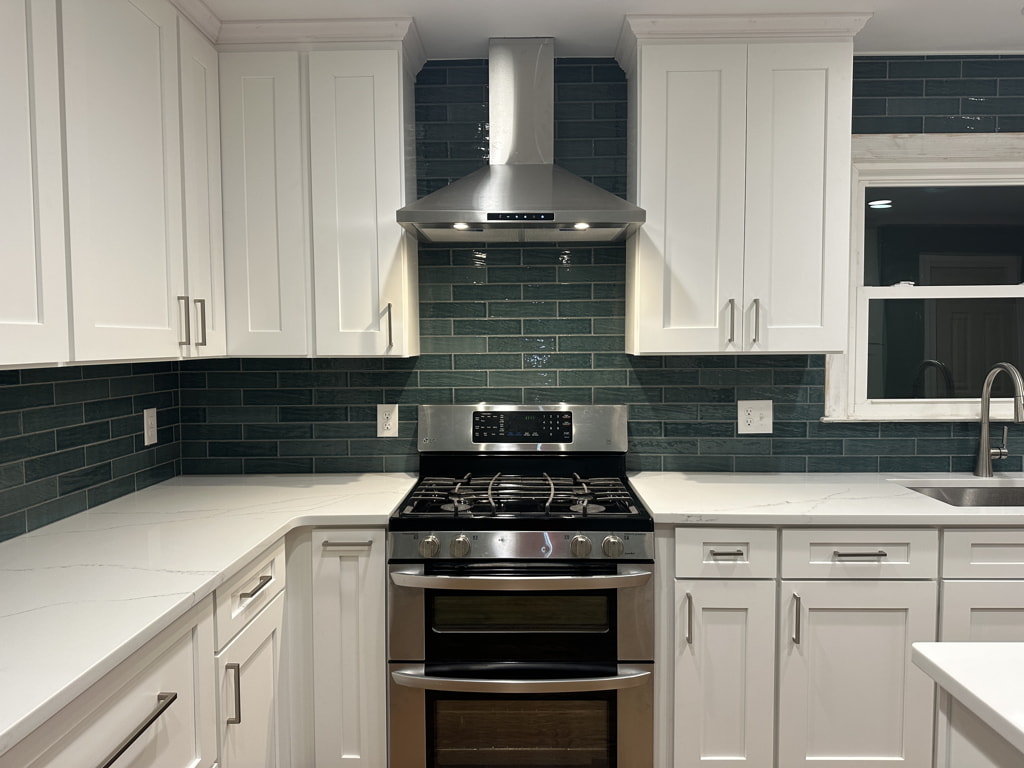 Cheltonham-Ct- Kitchen-Manchester-NC
